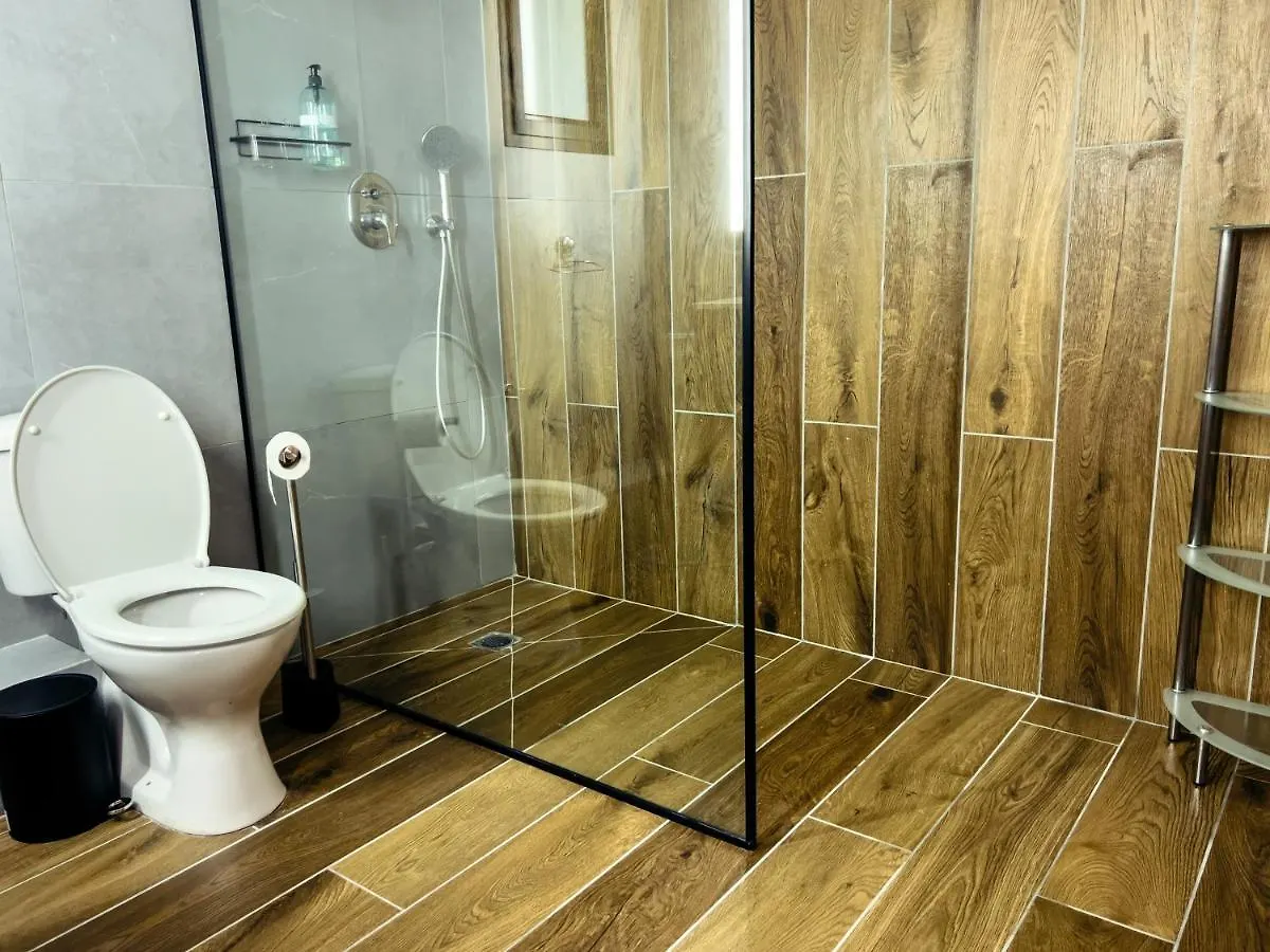 2-Bd Apartment At The Heart Of The Carmel Haifa