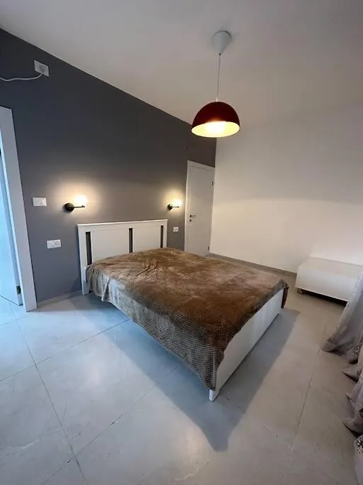 2-Bd Apartment At The Heart Of The Carmel Haifa